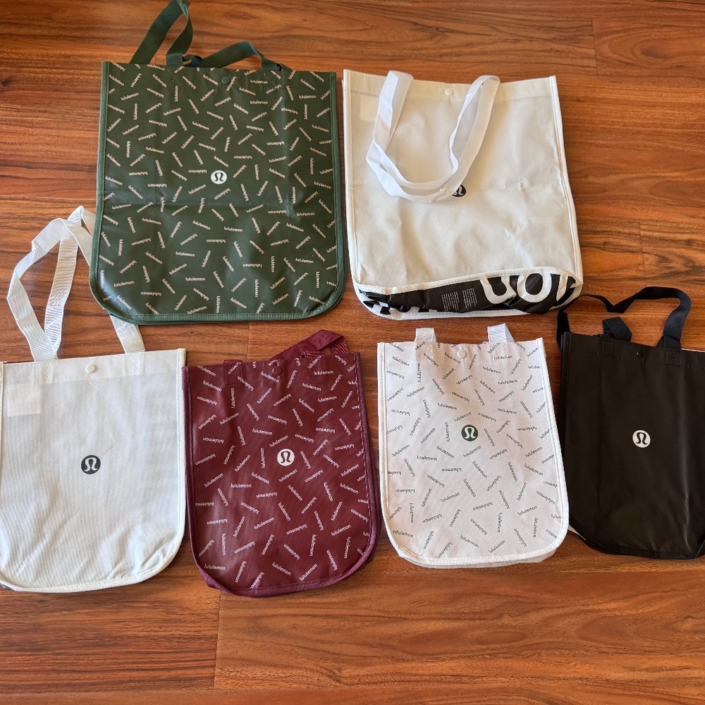 Lululemon brand new gift bag set of 6